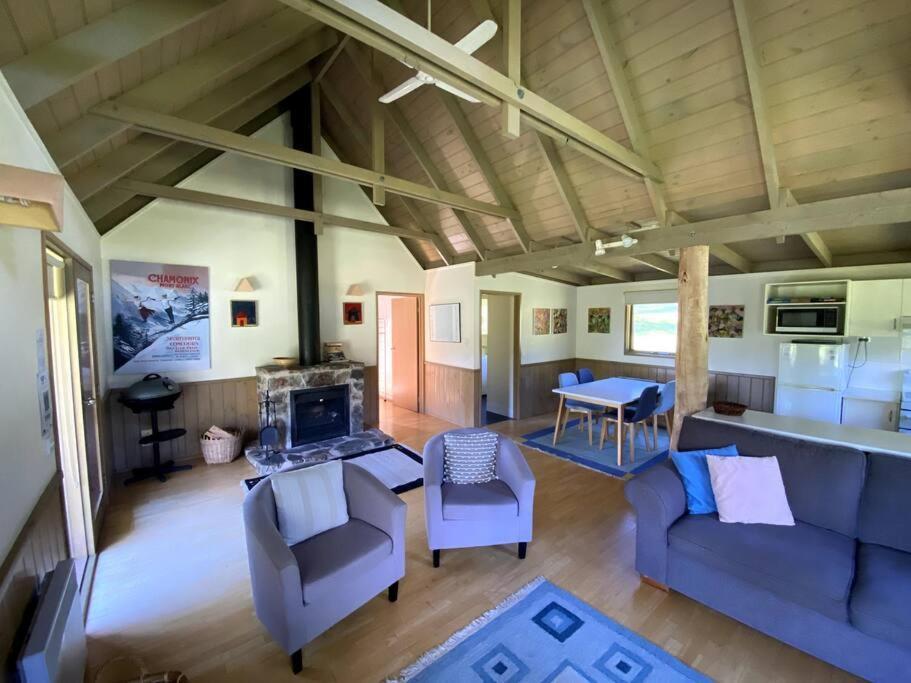 Villa Crabapple